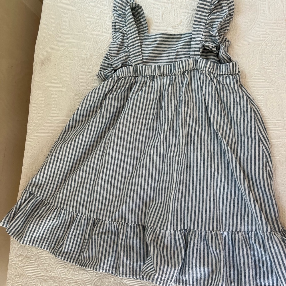 Cat & Jack girls dress striped blue and white size  5 - Picture 2 of 4